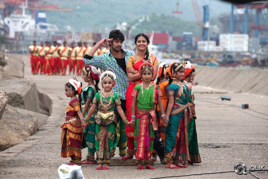 Lakshmi Raave Maa Intiki